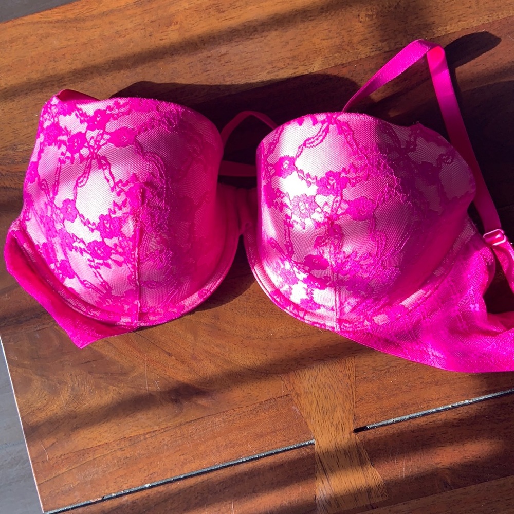Victoria Secret lined Demi 34 DD hot pink bra